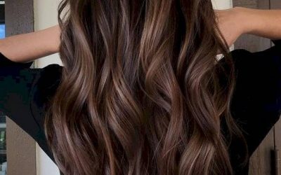Sei Castana Scura O Nera? Ecco Come Schiarire I Capelli Con Il Balayage